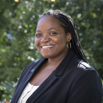 Eniola Headshot